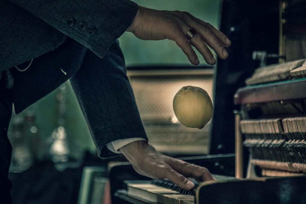 Lemon Cover Photo Πύργος 15.11.25 Θέατρο Απόλλων